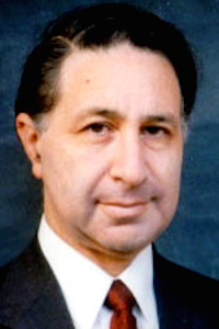Consultant Clive Shearer