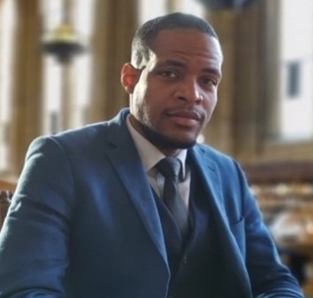 Consultant Tevin Medley